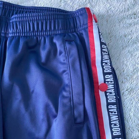 Split button-up pants (medium) - Picture 3 of 5